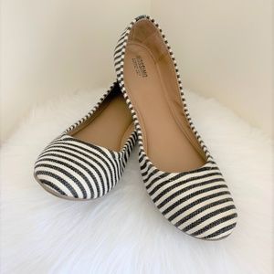 Mossimo Ona flats
